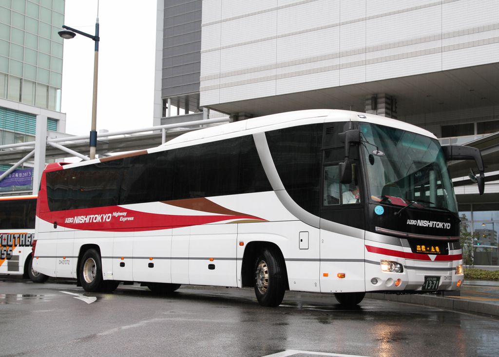 西東京バス「ハローブリッジ号」1371